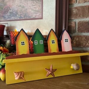 Rare VTG Wooden Towel Hook Wall Display
Shelf Home Decor Seashells
Beach House